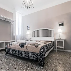 appartamento-ai-greci-residenza-quaggio.hotelinveneto.com/