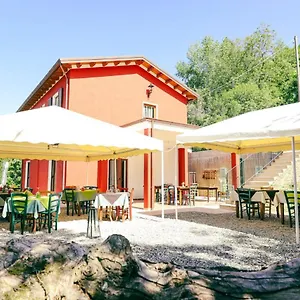  Farm stay La Vecchia Cascina